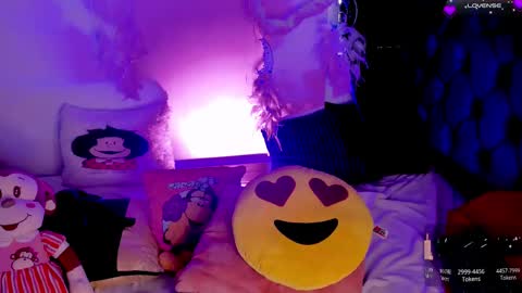 Snapshot of piafisher_ chatting on March 4, 2025, 4:52 pm PIA FISHER online show from March 4, 2025, 4:52 pm