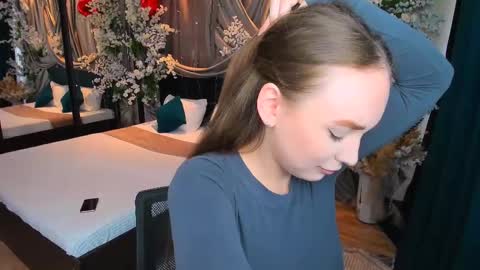 Emelie online show from February 23, 2025, 10:06 am