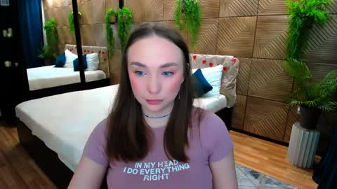 Emelie online show from April 3, 2026, 10:13 am