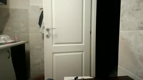 Snapshot of pieceofmoon chatting on November 30, 2025, 10:03 pm Moonie online show from November 30, 2025, 10:03 pm