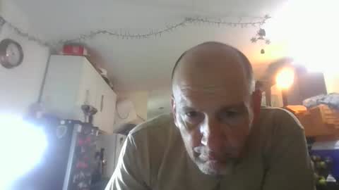 pierce702420 online show from April 2, 2026, 5:21 pm