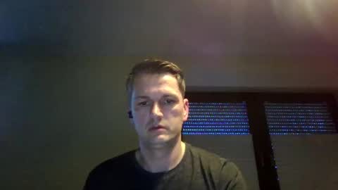 Snapshot of piercingsxxx chatting on March 7, 2025, 4:33 pm piercingsxxx online show from March 7, 2025, 4:33 pm