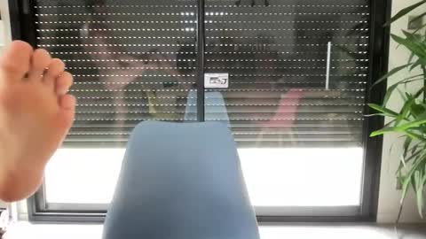 Snapshot of pierre81000 chatting on November 17, 2025, 12:44 pm pierre81000 online show from November 17, 2025, 12:44 pm