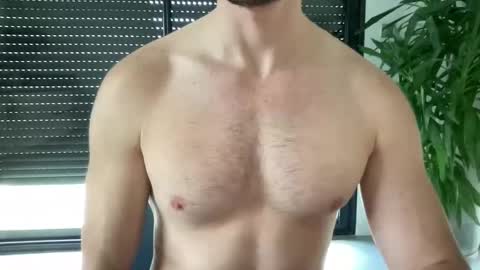 Snapshot of pierre81000 chatting on November 26, 2025, 11:33 am pierre81000 online show from November 26, 2025, 11:33 am