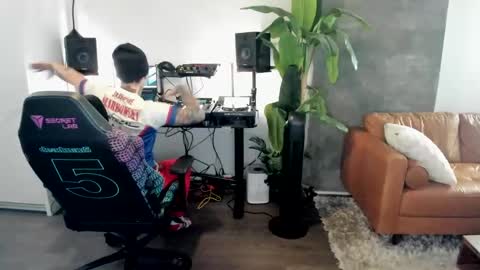 Snapshot of pierrefitch chatting on March 12, 2025, 10:17 pm Pierre Fitch online show from March 12, 2025, 10:17 pm