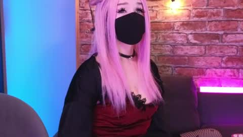 Sonya online show from July 3, 2026, 11:44 pm