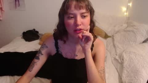 Snapshot of pikawiii chatting on January 31, 2025, 3:41 am ill be back on monday 18th of november online show from January 31, 2025, 3:41 am