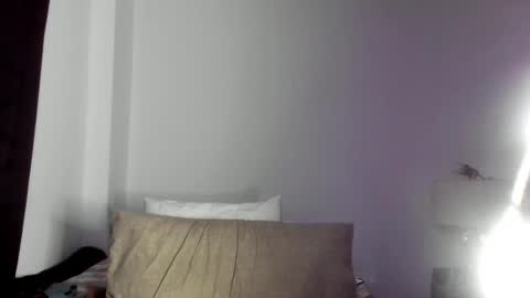 Snapshot of pikoro_gomez chatting on September 27, 2025, 1:54 am pikoro_gomez online show from September 27, 2025, 1:54 am