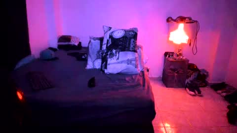 pikoro_gomez online show from June 26, 2026, 11:42 pm