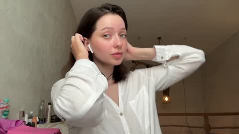 Trisha     online show from January 30, 2025, 3:33 am