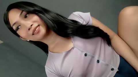 Snapshot of pillow_whispers chatting on May 25, 2026, 1:06 pm jane online show from May 25, 2026, 1:06 pm
