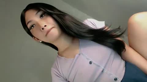 Snapshot of pillow_whispers chatting on June 4, 2026, 7:03 am jane online show from June 4, 2026, 7:03 am