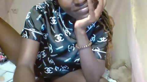 Snapshot of pinah1997 chatting on May 13, 2026, 10:27 pm pinah1997 online show from May 13, 2026, 10:27 pm