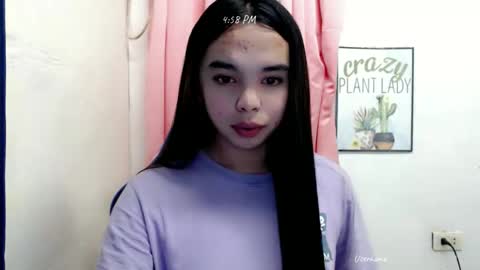 Snapshot of pinay_heart chatting on November 24, 2025, 8:58 am heart online show from November 24, 2025, 8:58 am