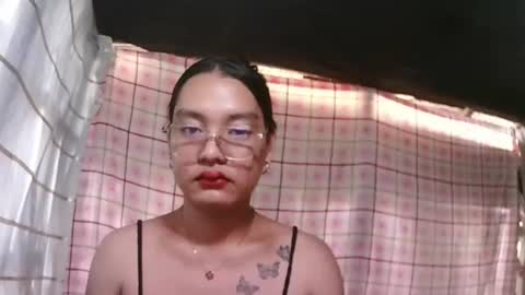 Snapshot of pinay_janella10 chatting on September 29, 2025, 2:27 am pinay_janella10 online show from September 29, 2025, 2:27 am