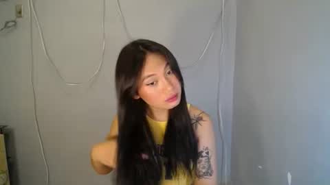 Snapshot of pinay_jenxx chatting on September 22, 2025, 9:55 am Jen online show from September 22, 2025, 9:55 am