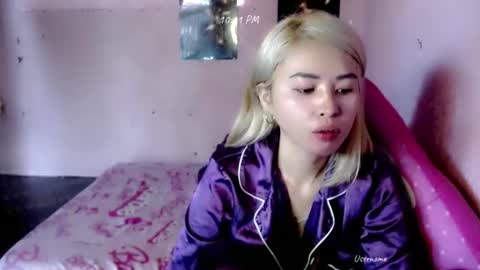 Snapshot of pinay_romancee chatting on February 13, 2026, 2:07 am pinay_romancee online show from February 13, 2026, 2:07 am