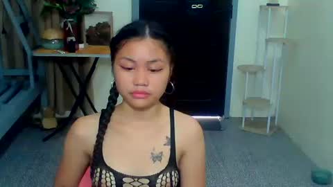 Snapshot of pinay_rosee chatting on May 27, 2026, 1:57 am pinay_rosee online show from May 27, 2026, 1:57 am