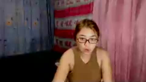 pinay_singlemomxs online show from June 23, 2026, 7:28 am