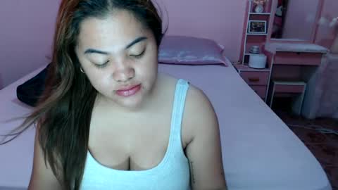 Snapshot of pinay_sweetheartx chatting on July 8, 2026, 1:43 am pinay_sweetheartx online show from July 8, 2026, 1:43 am