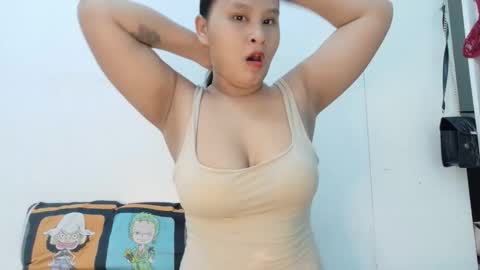 Snapshot of pinaybigboobs_69 chatting on October 15, 2025, 5:51 am just call me rose online show from October 15, 2025, 5:51 am