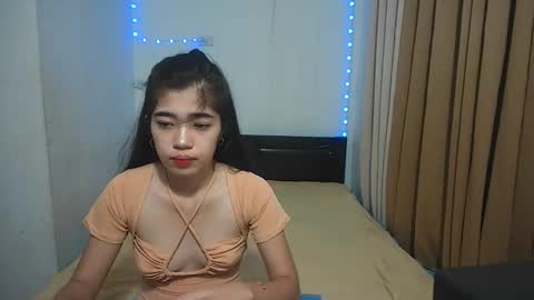 Snapshot of pinaycutie_sylvia chatting on October 14, 2025, 11:27 pm Via online show from October 14, 2025, 11:27 pm