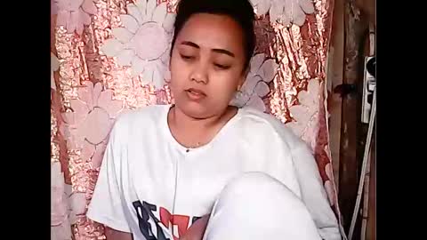 Snapshot of pinayexoticbeauty21 chatting on October 29, 2025, 11:50 pm pinayexoticbeauty21 online show from October 29, 2025, 11:50 pm