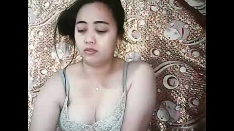 Snapshot of pinayexoticbeauty21 chatting on December 14, 2025, 9:52 pm pinayexoticbeauty21 online show from December 14, 2025, 9:52 pm