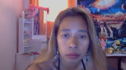 pinaymorena_renelda online show from April 8, 2026, 2:00 am