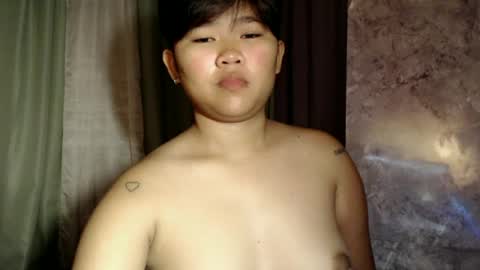 Snapshot of pinayprincesslyn chatting on June 22, 2026, 8:39 pm Lyn the Lesbian online show from June 22, 2026, 8:39 pm
