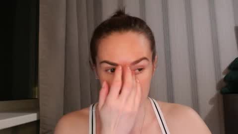       online show from December 15, 2025, 6:01 pm