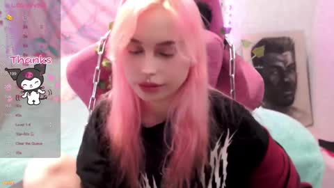 Snapshot of pineapple_dope chatting on February 25, 2025, 12:47 am Nancy online show from February 25, 2025, 12:47 am