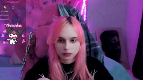 Snapshot of pineapple_dope chatting on March 12, 2025, 10:39 pm Nancy online show from March 12, 2025, 10:39 pm