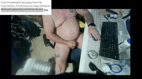 pini_z online show from January 12, 2025, 10:12 pm