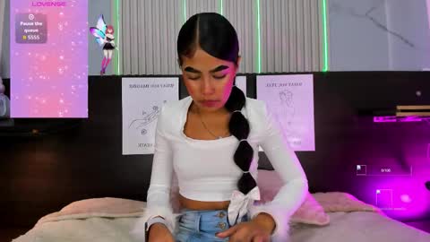 Snapshot of pink_as chatting on September 19, 2025, 1:01 pm pink_as online show from September 19, 2025, 1:01 pm