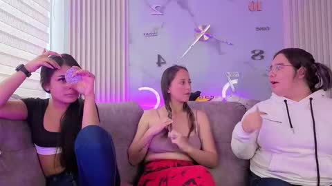 Snapshot of pink_as chatting on February 20, 2026, 1:22 pm pink_as online show from February 20, 2026, 1:22 pm