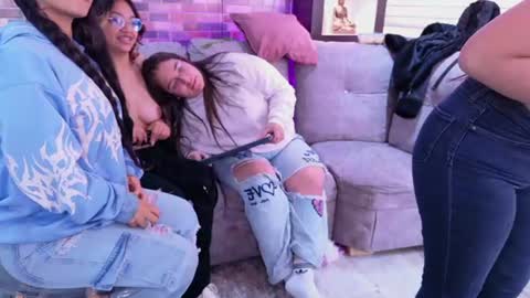 pink_as online show from June 25, 2026, 8:57 pm