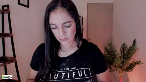 Snapshot of pink_kitten_ chatting on May 27, 2026, 12:46 pm Eli online show from May 27, 2026, 12:46 pm