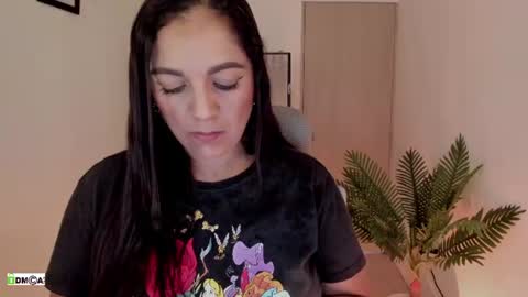 Snapshot of pink_kitten_ chatting on June 20, 2026, 1:58 pm Eli online show from June 20, 2026, 1:58 pm