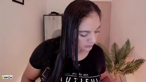 Snapshot of pink_kitten_ chatting on June 28, 2026, 12:55 pm Eli online show from June 28, 2026, 12:55 pm