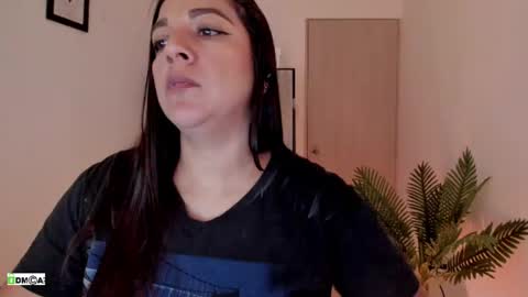 Snapshot of pink_kitten_ chatting on July 6, 2026, 3:03 pm Eli online show from July 6, 2026, 3:03 pm