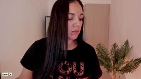 Snapshot of pink_kitten_ chatting on July 15, 2026, 4:45 pm Eli online show from July 15, 2026, 4:45 pm