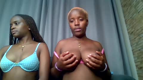 Snapshot of pink_nova chatting on July 17, 2026, 1:12 am pinkyy online show from July 17, 2026, 1:12 am