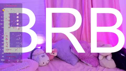 Snapshot of pink_quarz chatting on January 8, 2025, 12:17 am KELLY online show from January 8, 2025, 12:17 am