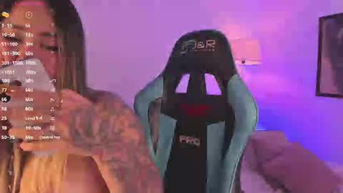 Snapshot of pink_quarz chatting on October 11, 2025, 12:54 am KELLY online show from October 11, 2025, 12:54 am