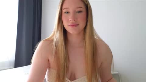   online show from September 26, 2025, 3:21 am