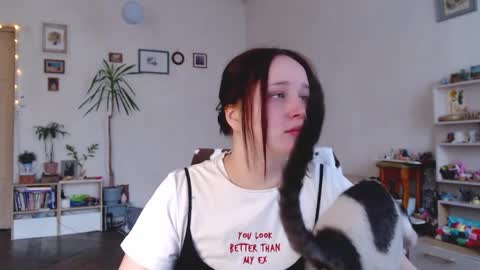 Snapshot of pink_soup chatting on April 4, 2026, 8:01 am Sony online show from April 4, 2026, 8:01 am