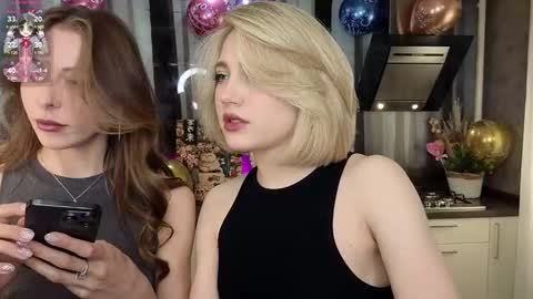 Snapshot of pinkadele chatting on March 3, 2025, 11:22 am Adele online show from March 3, 2025, 11:22 am