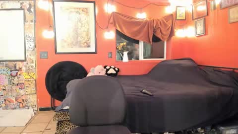 Snapshot of pinkandheated chatting on January 31, 2025, 9:05 am Virginity smiles online show from January 31, 2025, 9:05 am