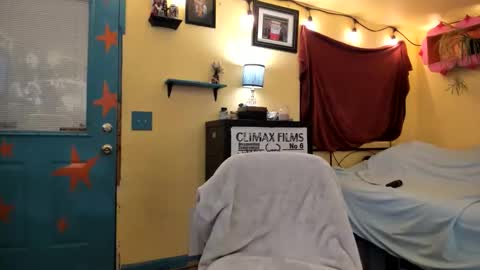 Snapshot of pinkandheated chatting on November 23, 2025, 8:25 am Virginity smiles online show from November 23, 2025, 8:25 am